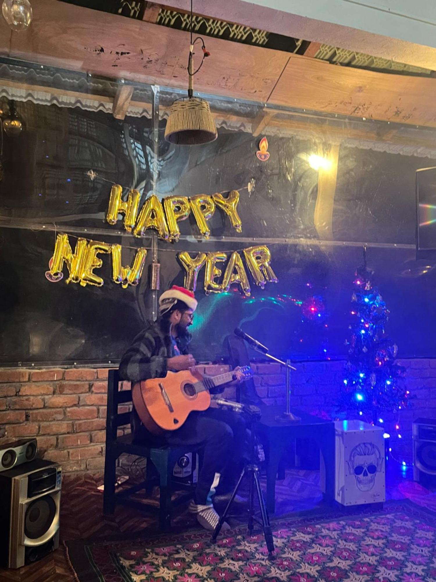 Thepahadians Food & Stay Jibhi 外观 照片